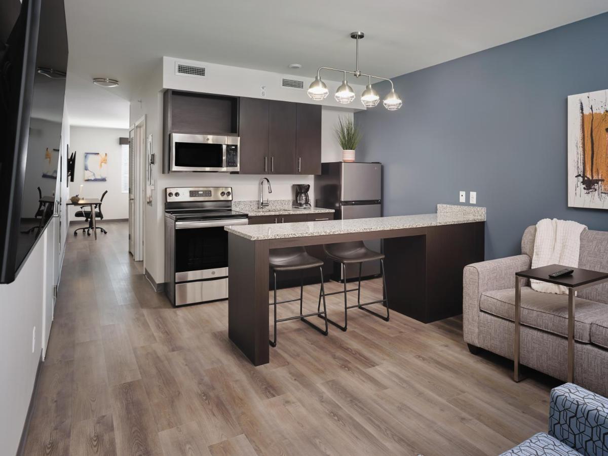 Stayapt Suites Greenville-Greer/Bmw Екстериор снимка